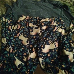 Tee and pants with unicorn Whiteside